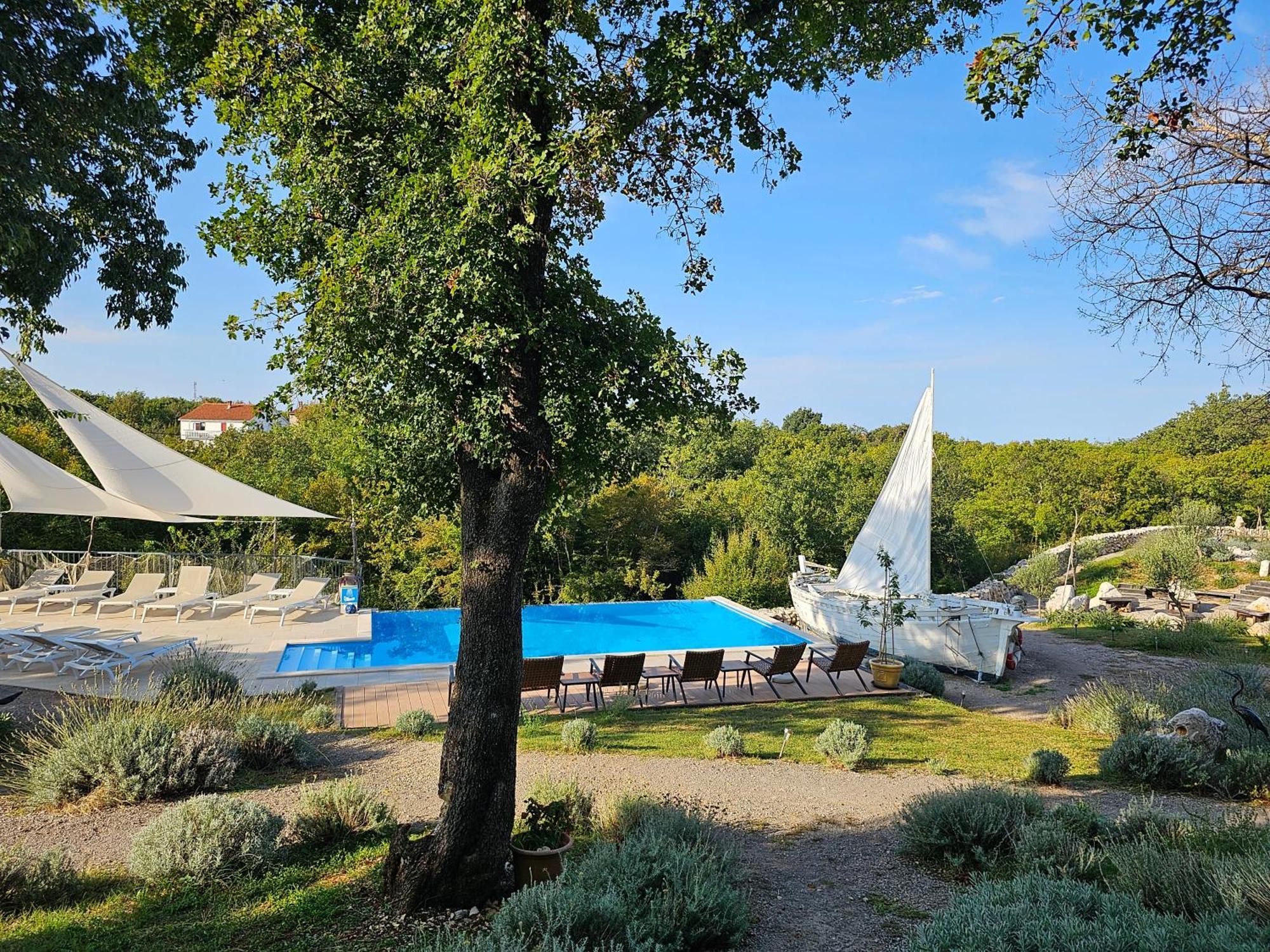Boutique Resort Osma - Adults Only Malinska Εξωτερικό φωτογραφία